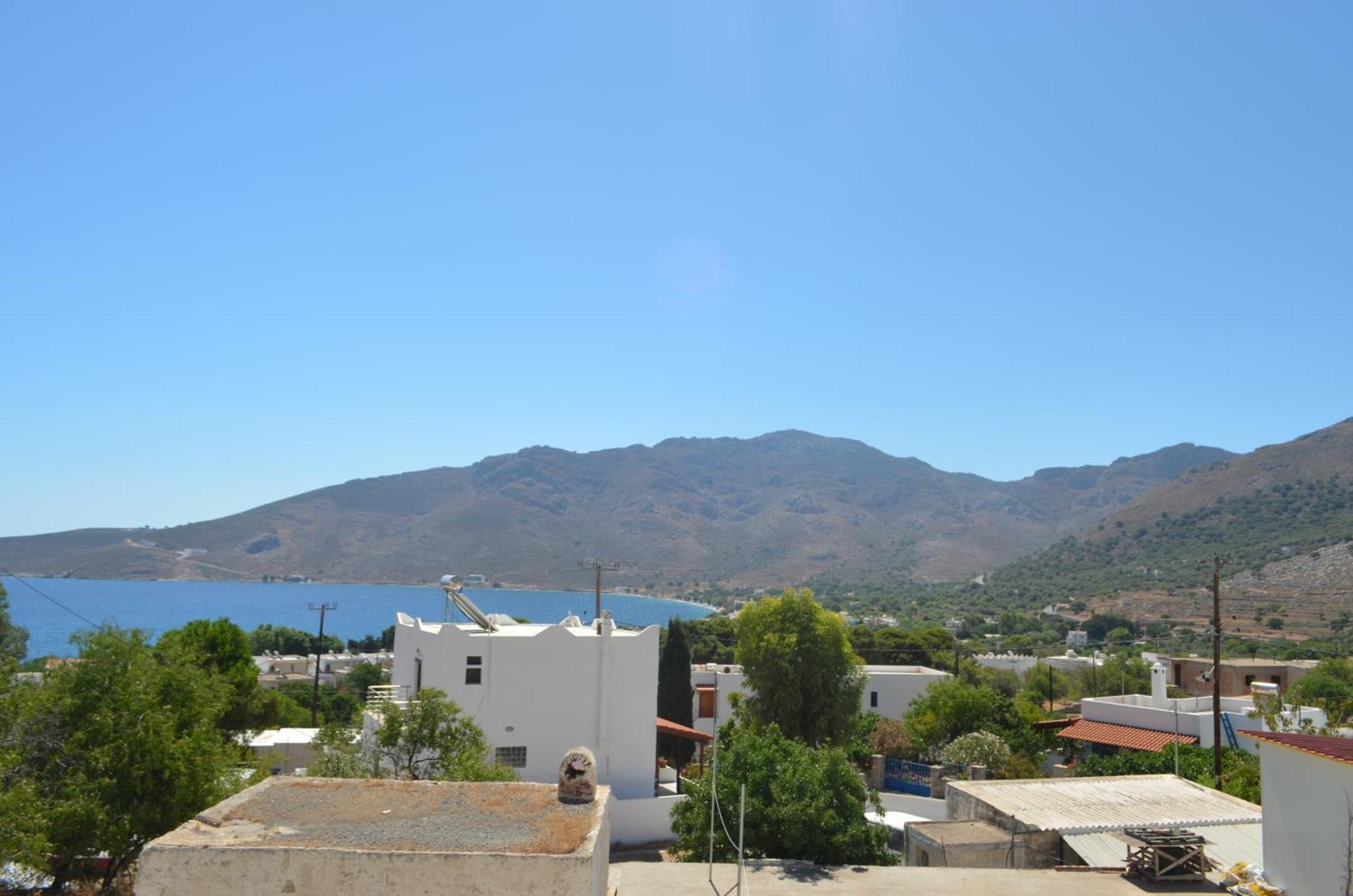Nikos Studios Livadia  ภายนอก รูปภาพ